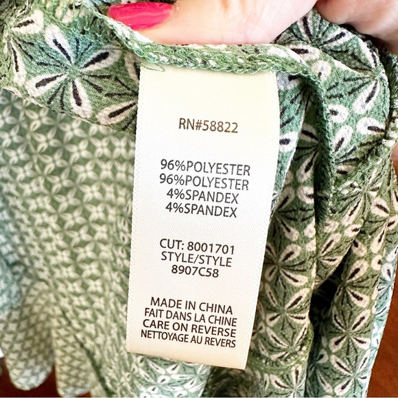 Max Studio Women’s NWT Green Patterned Ruffle Wrap Belted Midi High Low Dress XS - Picture 8 of 10